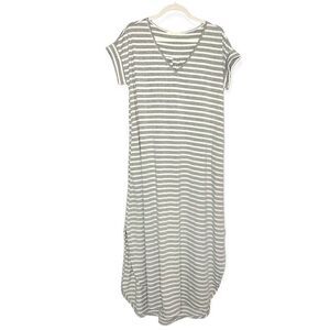entro Cuffed Short Sleeves Stripe V-Neck Maxi Dress Side Slits Medium Gray White